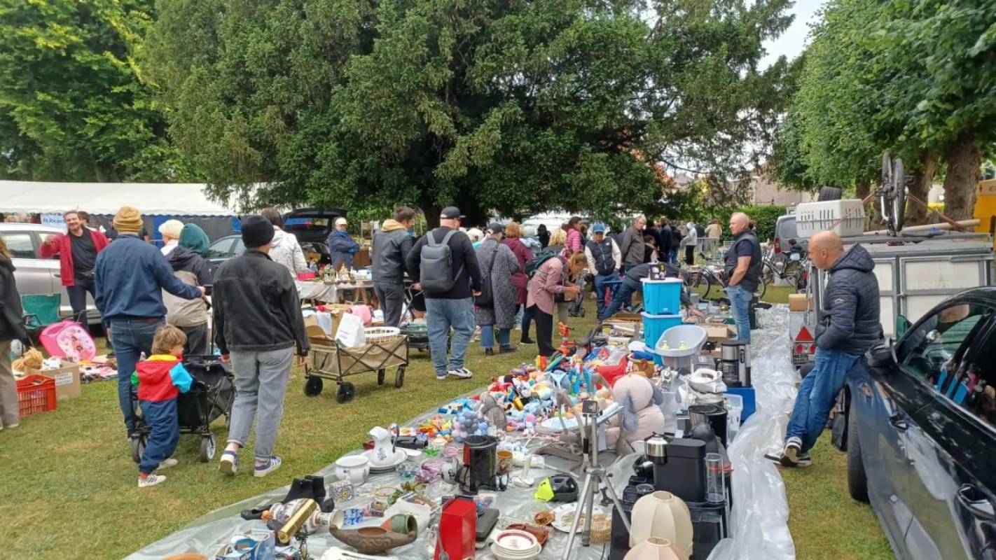 Reuze Rommelmarkt Humelgem 2025  3 - Reuze Rommelmarkt met Boeken-, Vinyl- en CD‑Beurs in Humelgem 